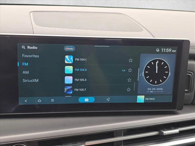 Used 2025 Hyundai Santa Fe SEL image 12