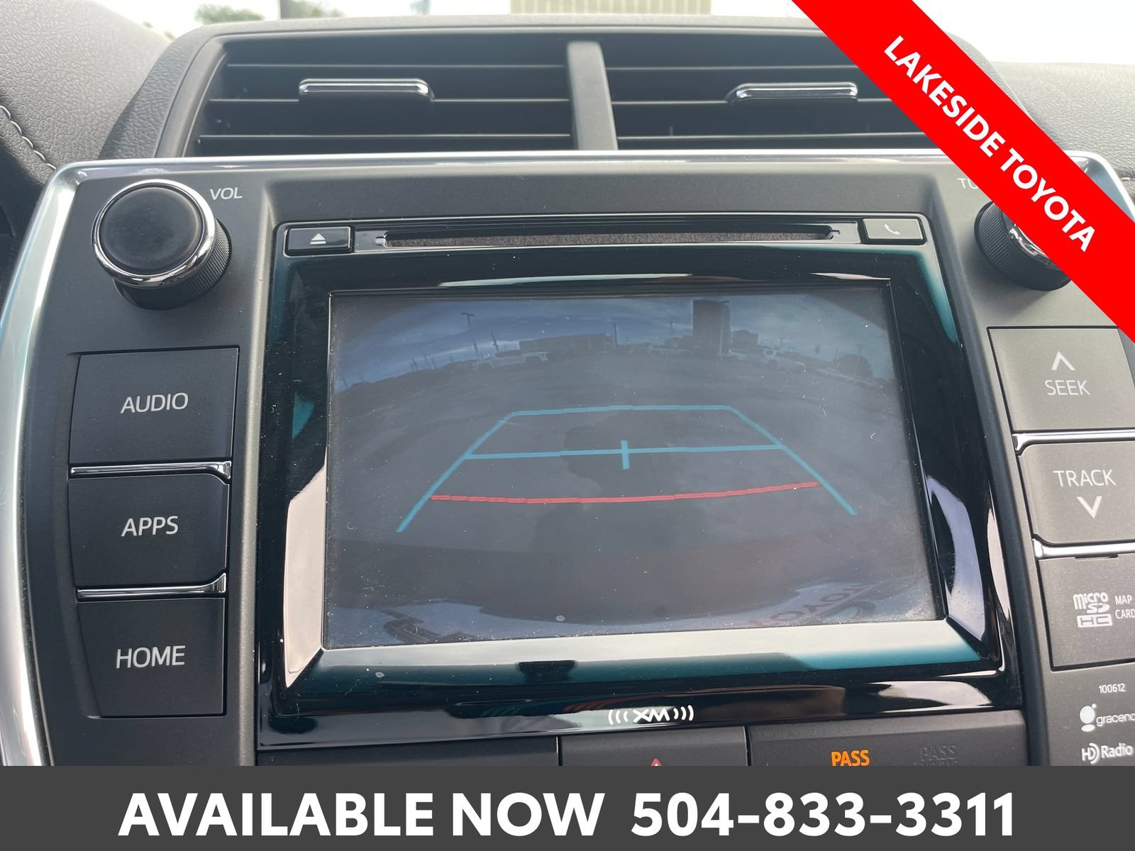 Used 2017 Toyota Camry XLE w/ Moonroof Package FWD image 33
