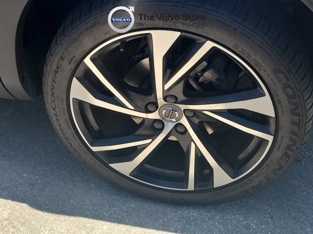 Used 2021 Volvo XC40 T5 R-Design w/ Advanced Package AWD/4WD image 7