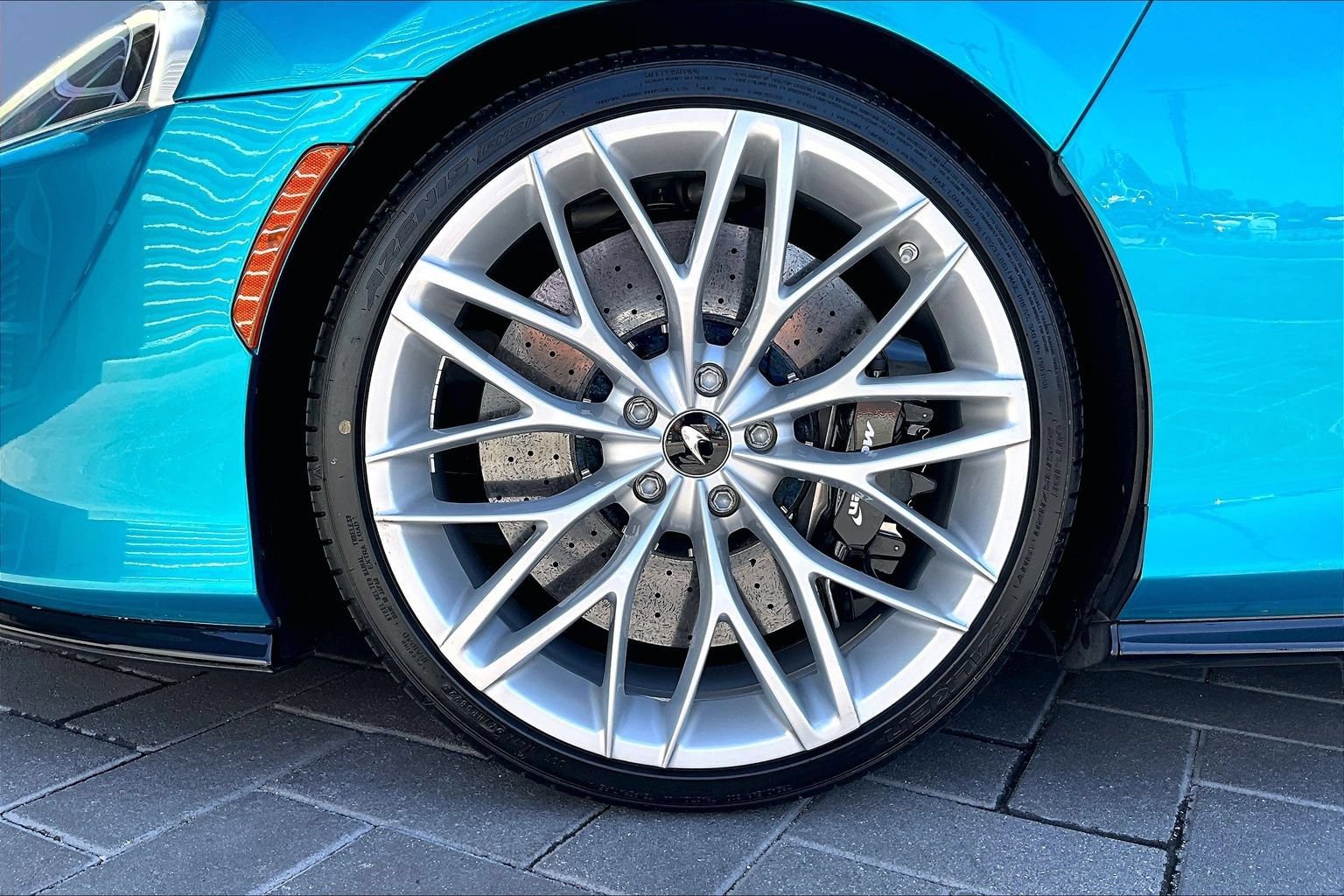 Used 2021 McLaren GT RWD image 9
