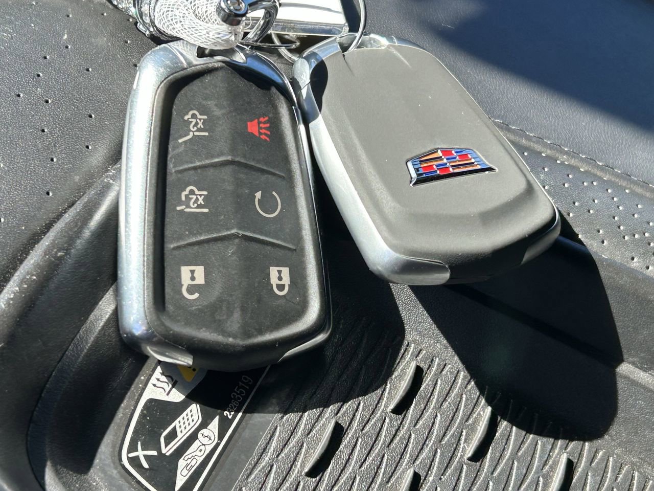 Used 2015 Cadillac Escalade Platinum image 11