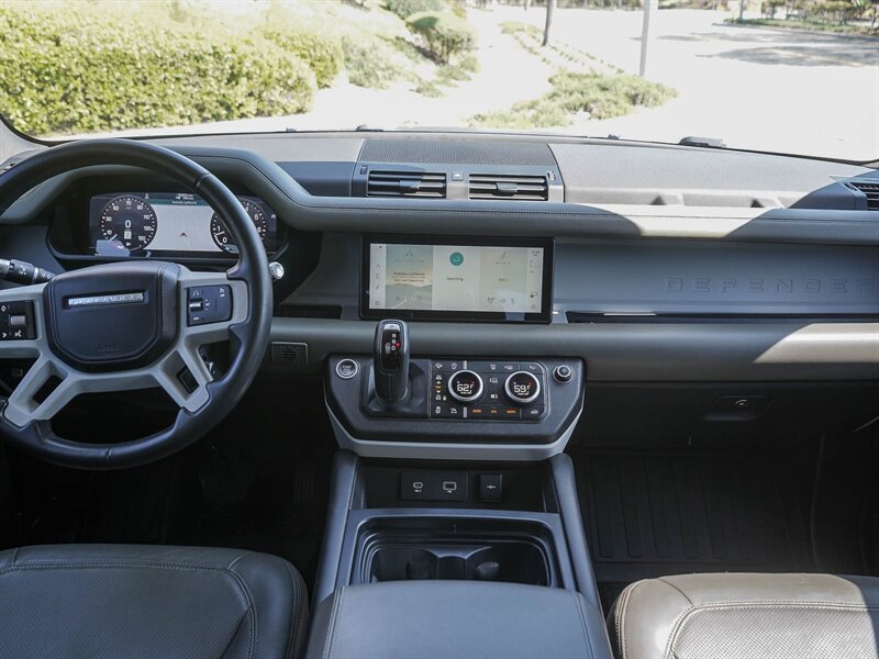 Used 2020 Land Rover Defender 110 SE AWD/4WD image 20
