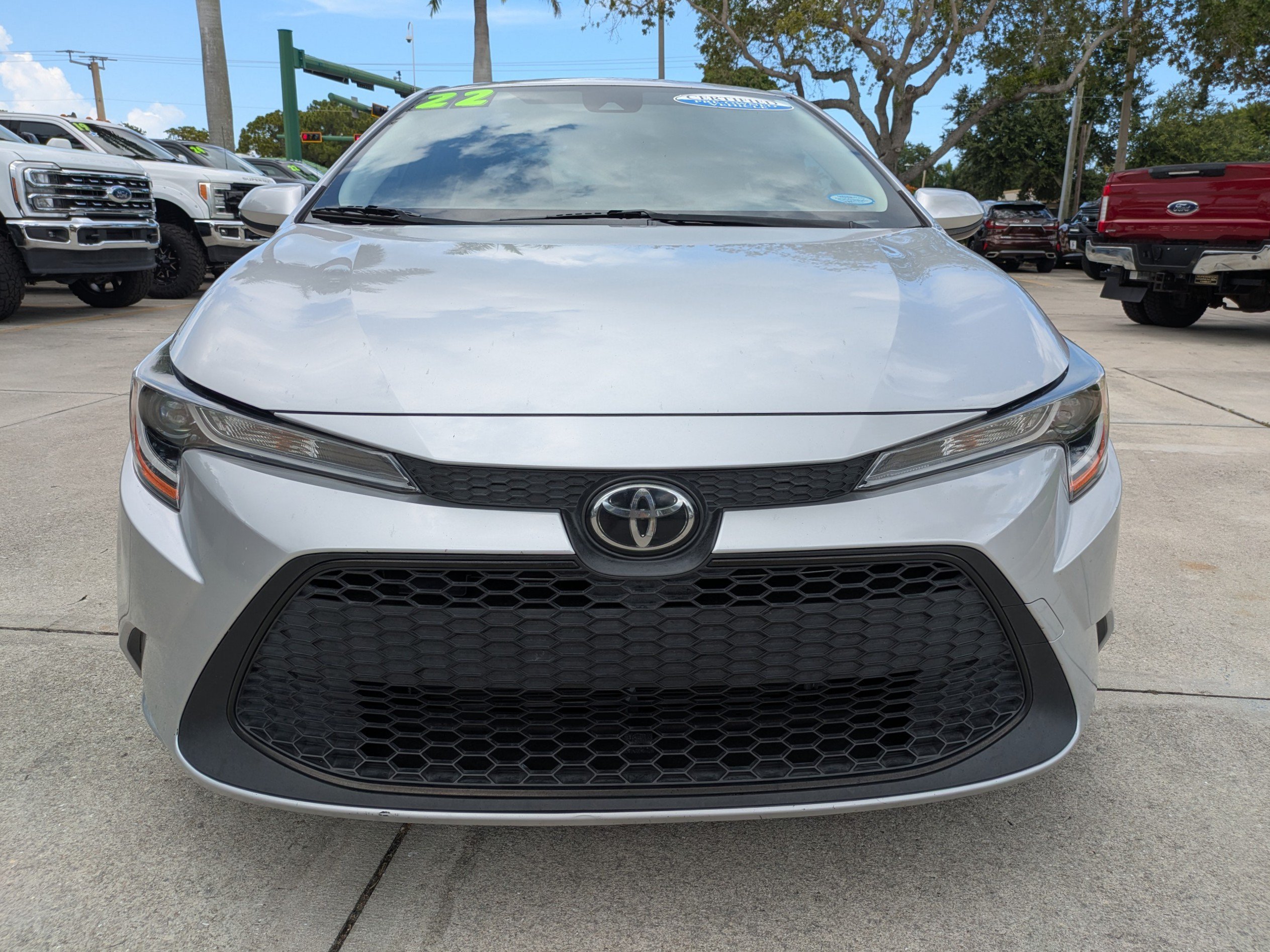 Used 2022 Toyota Corolla LE FWD image 8