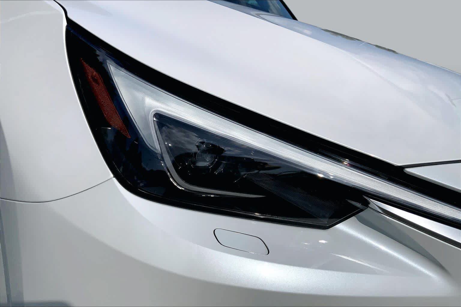 Certified 2025 Lexus TX 500h AWD w/ Technology Package image 28