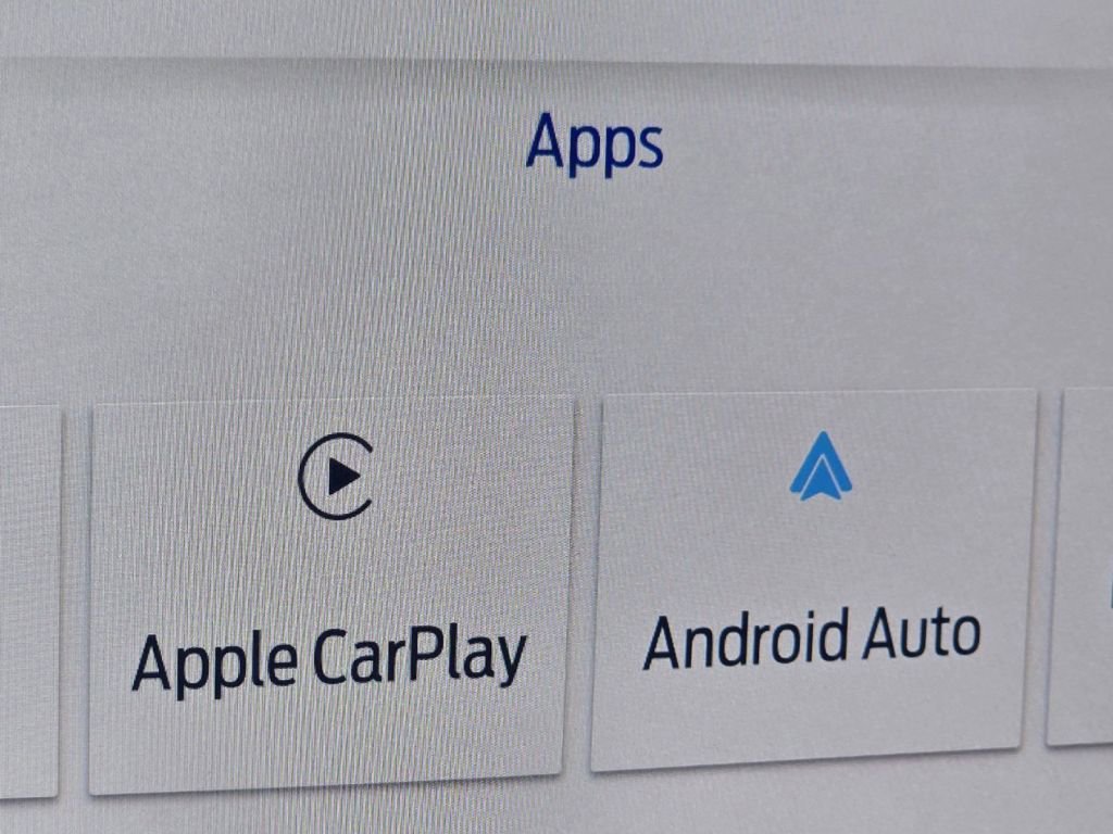 Used 2024 Ford E-Transit 148 High Roof image 5