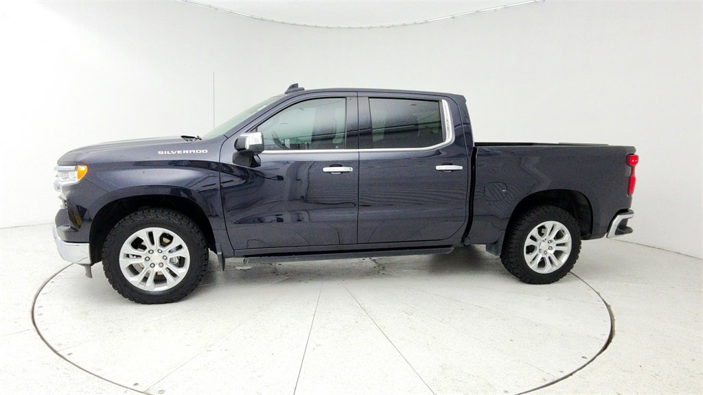 Used 2022 Chevrolet Silverado 1500 LTZ image 2