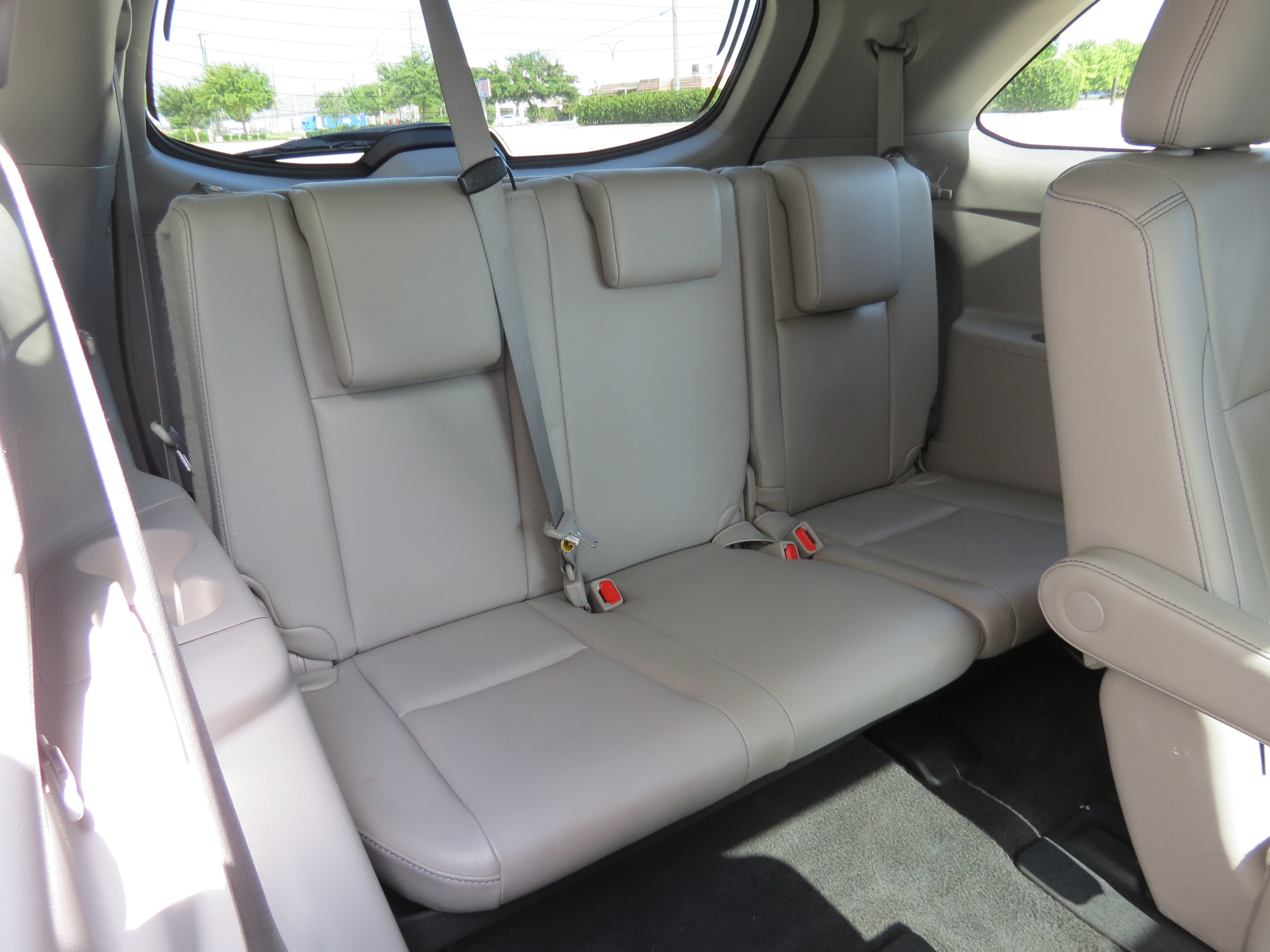 Used 2019 Toyota Highlander XLE FWD image 36