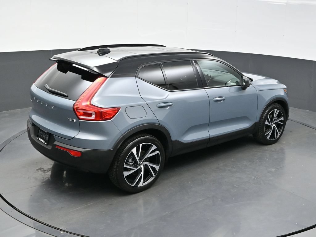 Used 2021 Volvo XC40 T5 R-Design w/ Protection Package Premier AWD/4WD image 32
