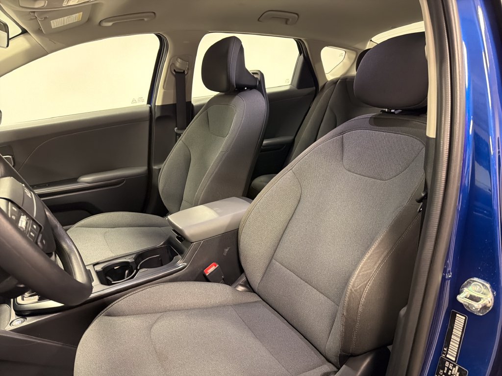Used 2025 Kia K4 FWD image 22