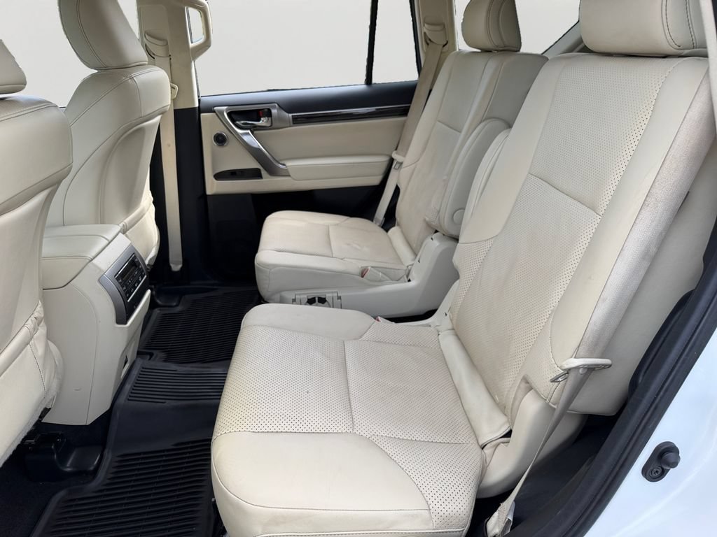 Certified 2023 Lexus GX 460 Luxury w/ Sport Design Package AWD/4WD image 12