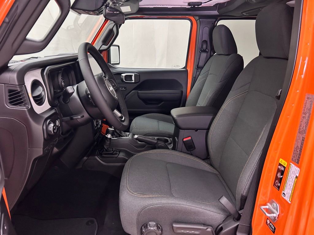 New 2025 Jeep Gladiator Sport image 13