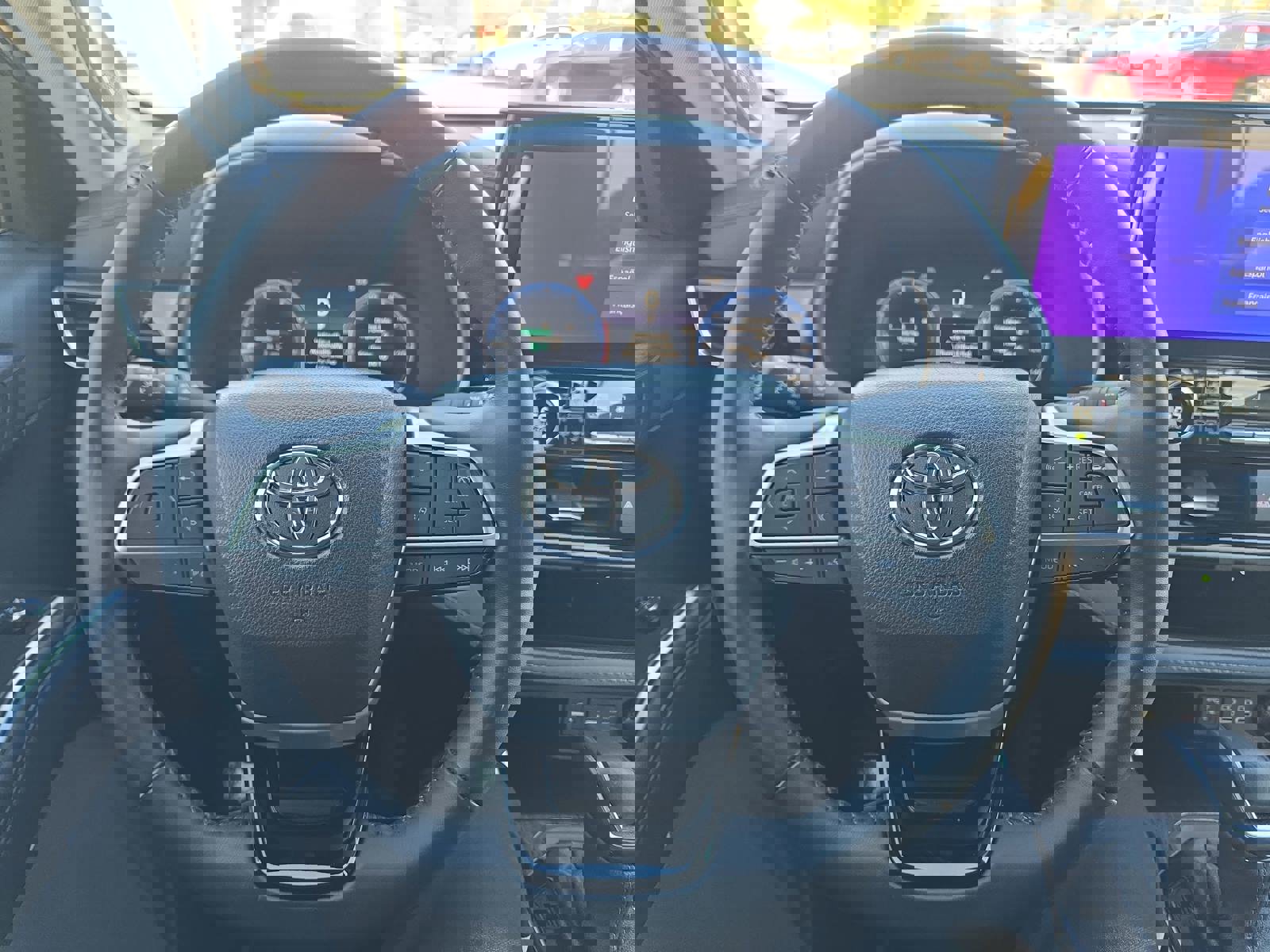 Used 2024 Toyota Highlander Limited image 16