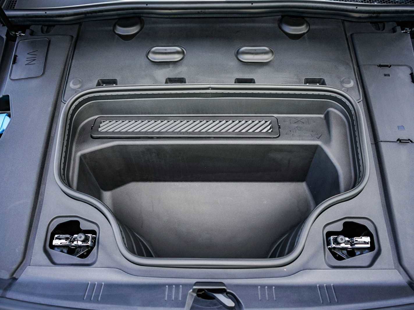 Certified 2025 Audi A6 e-tron Premium Plus w/ Premium Plus image 27