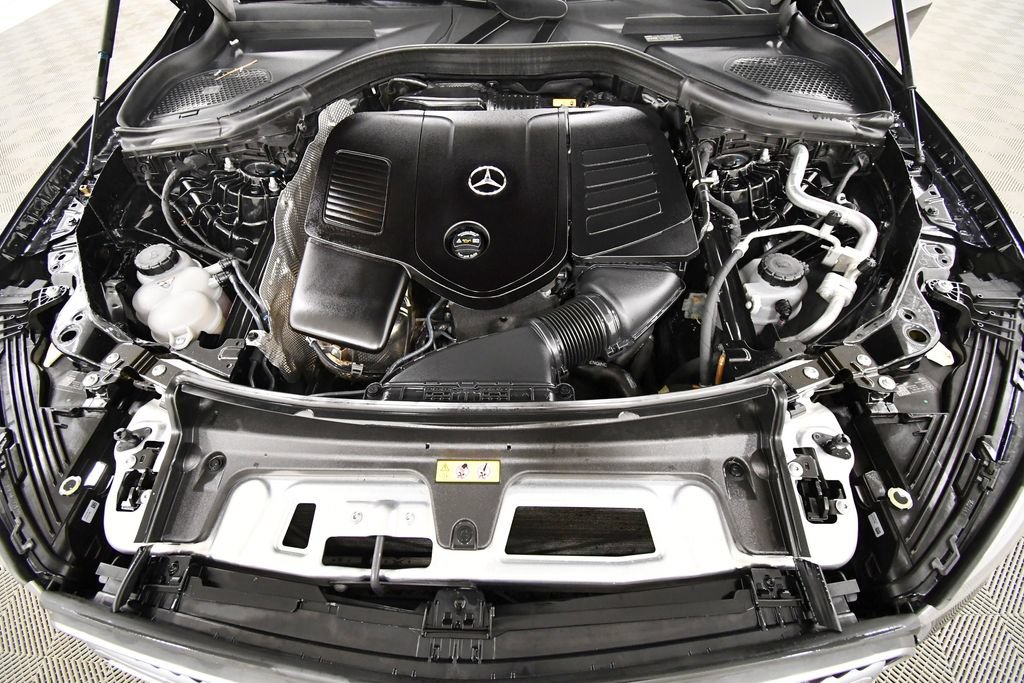 Used 2023 Mercedes-Benz GLC 300 4MATIC image 12