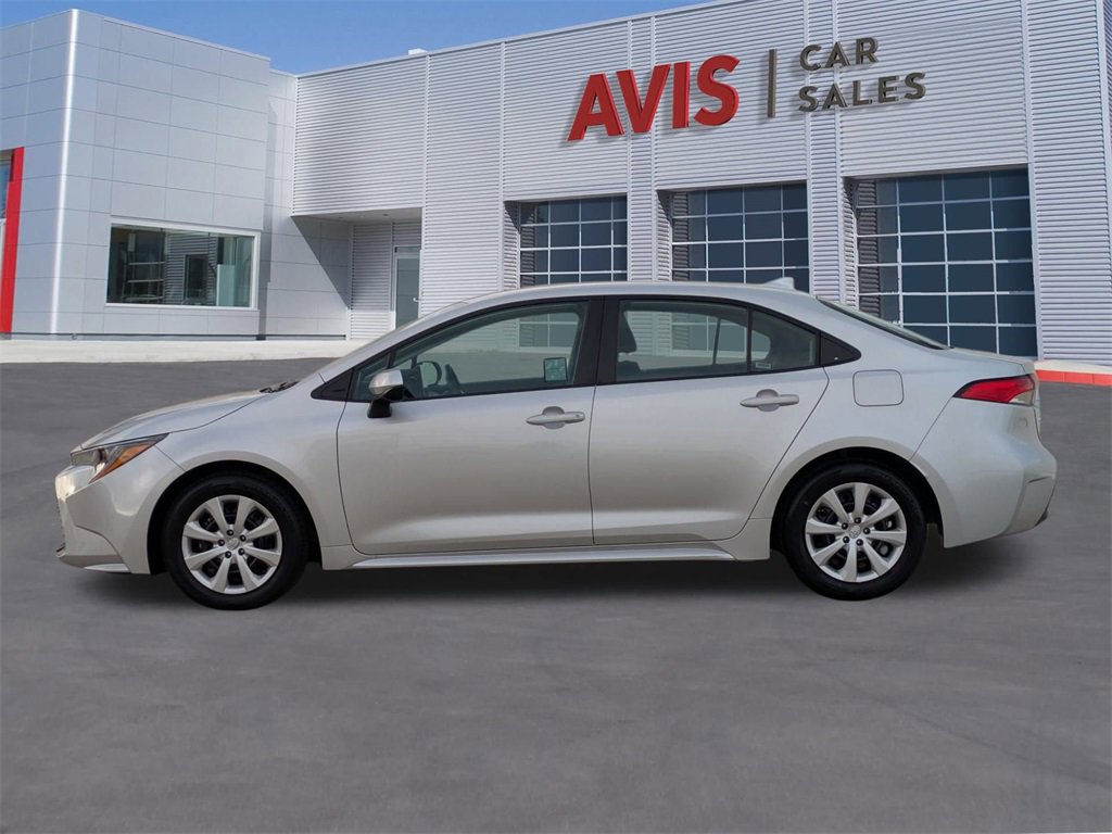 Used 2025 Toyota Corolla LE image 10