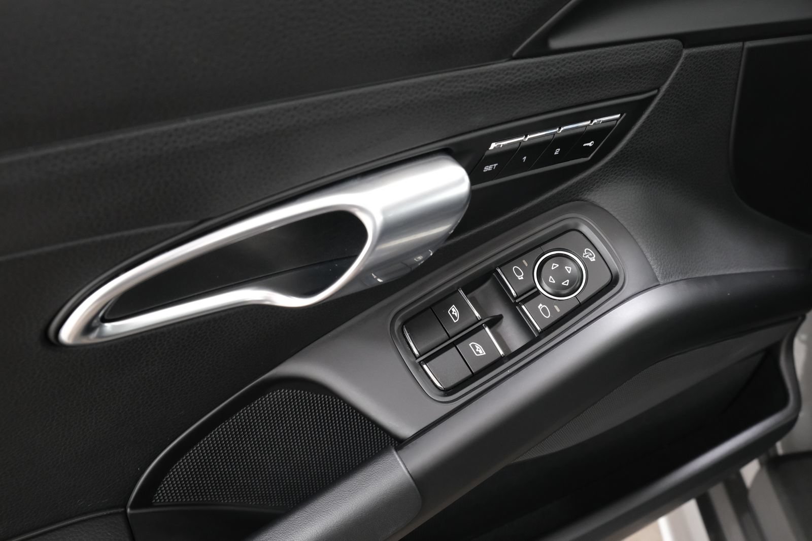 Used 2021 Porsche 718 Cayman RWD image 25