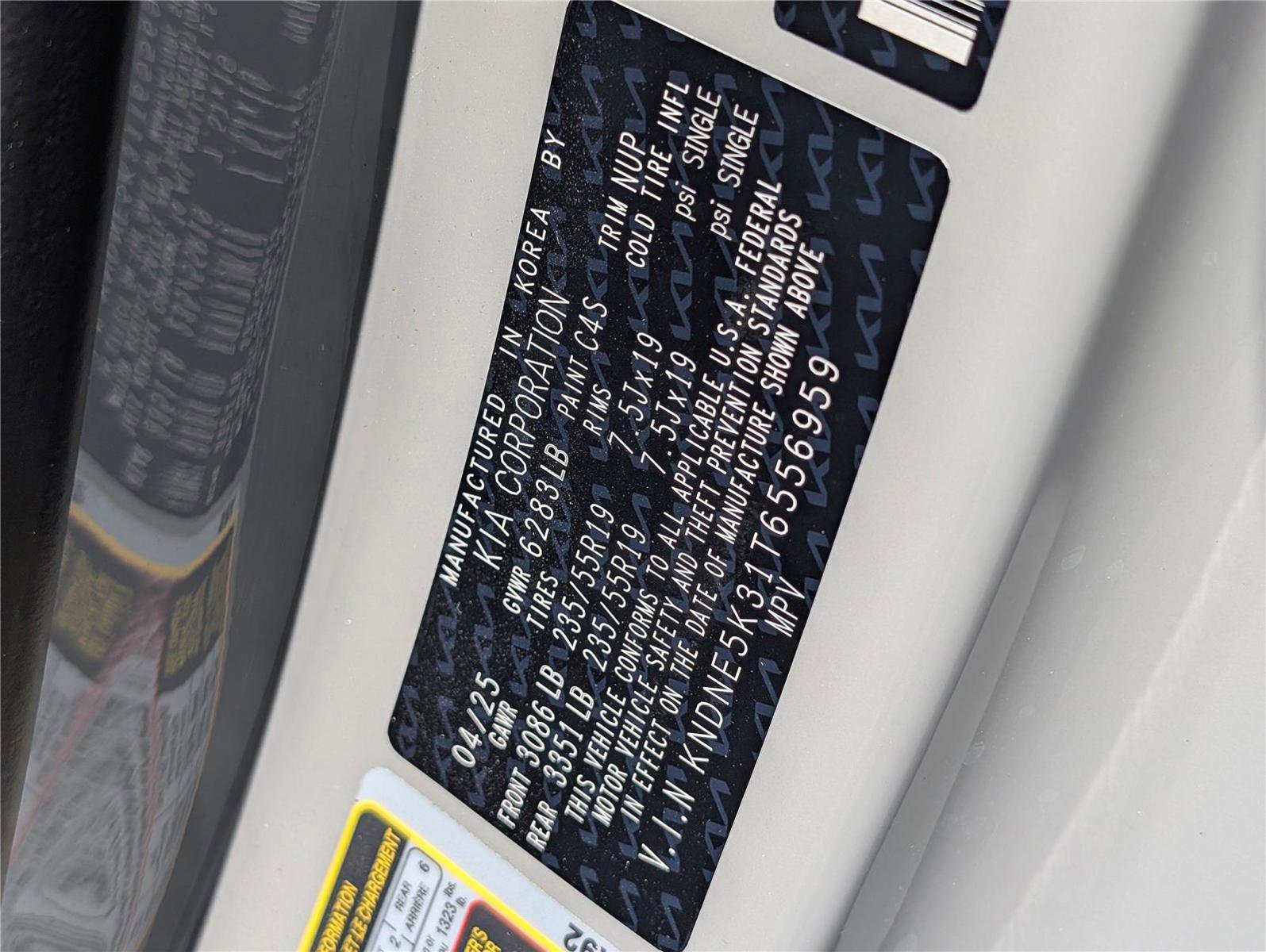 Used 2026 Kia Carnival SX w/ SX Dark Edition Package image 34