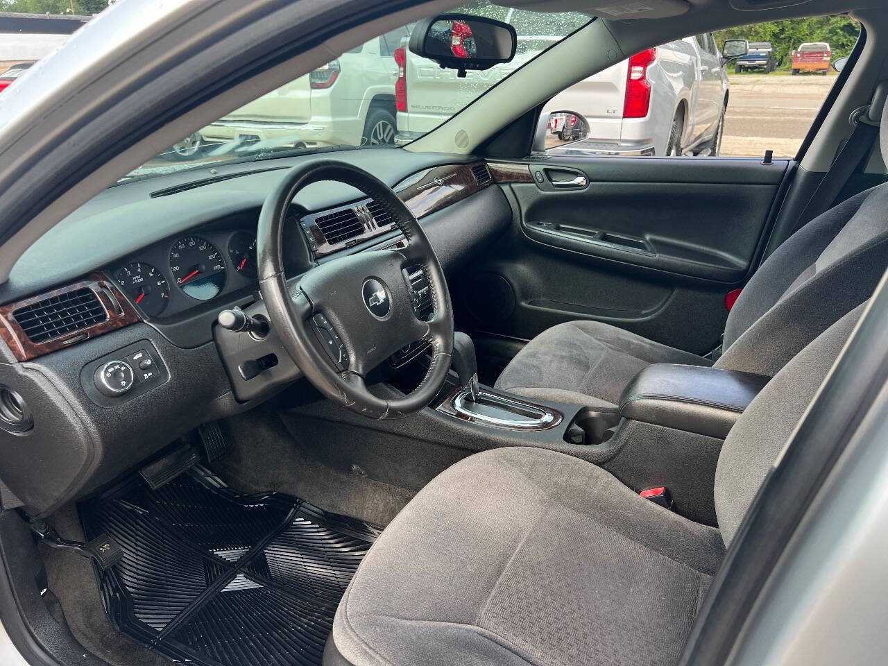 Used 2012 Chevrolet Impala LS FWD image 10