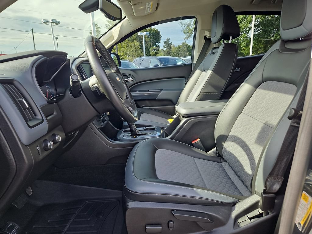 Used 2018 Chevrolet Colorado Z71 AWD/4WD image 19