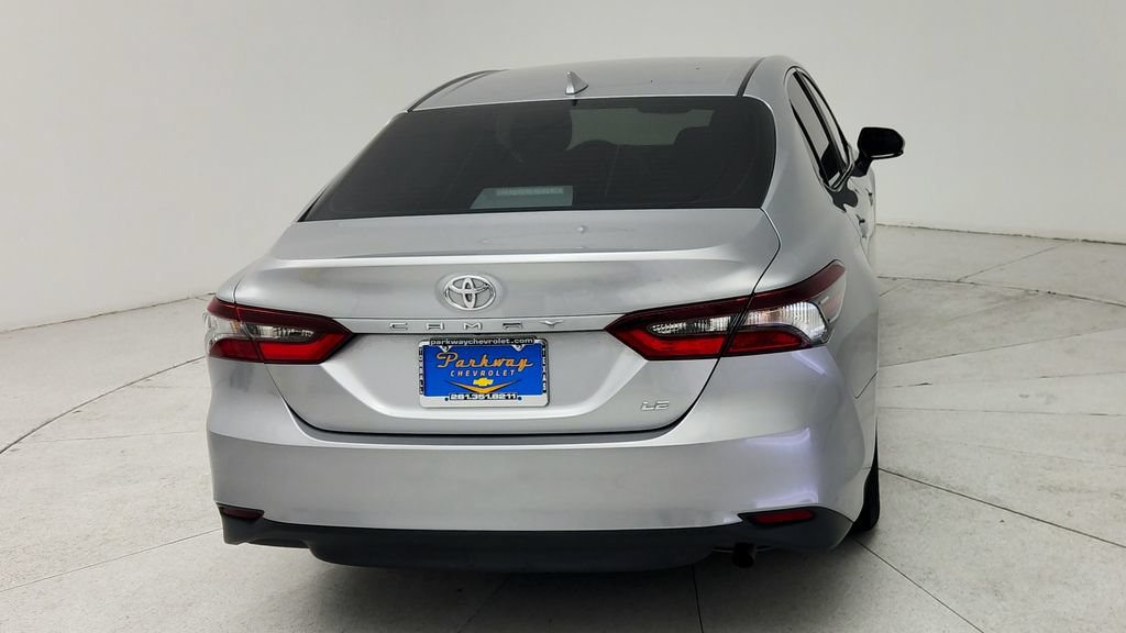 Used 2024 Toyota Camry LE w/ Convenience Package FWD image 7