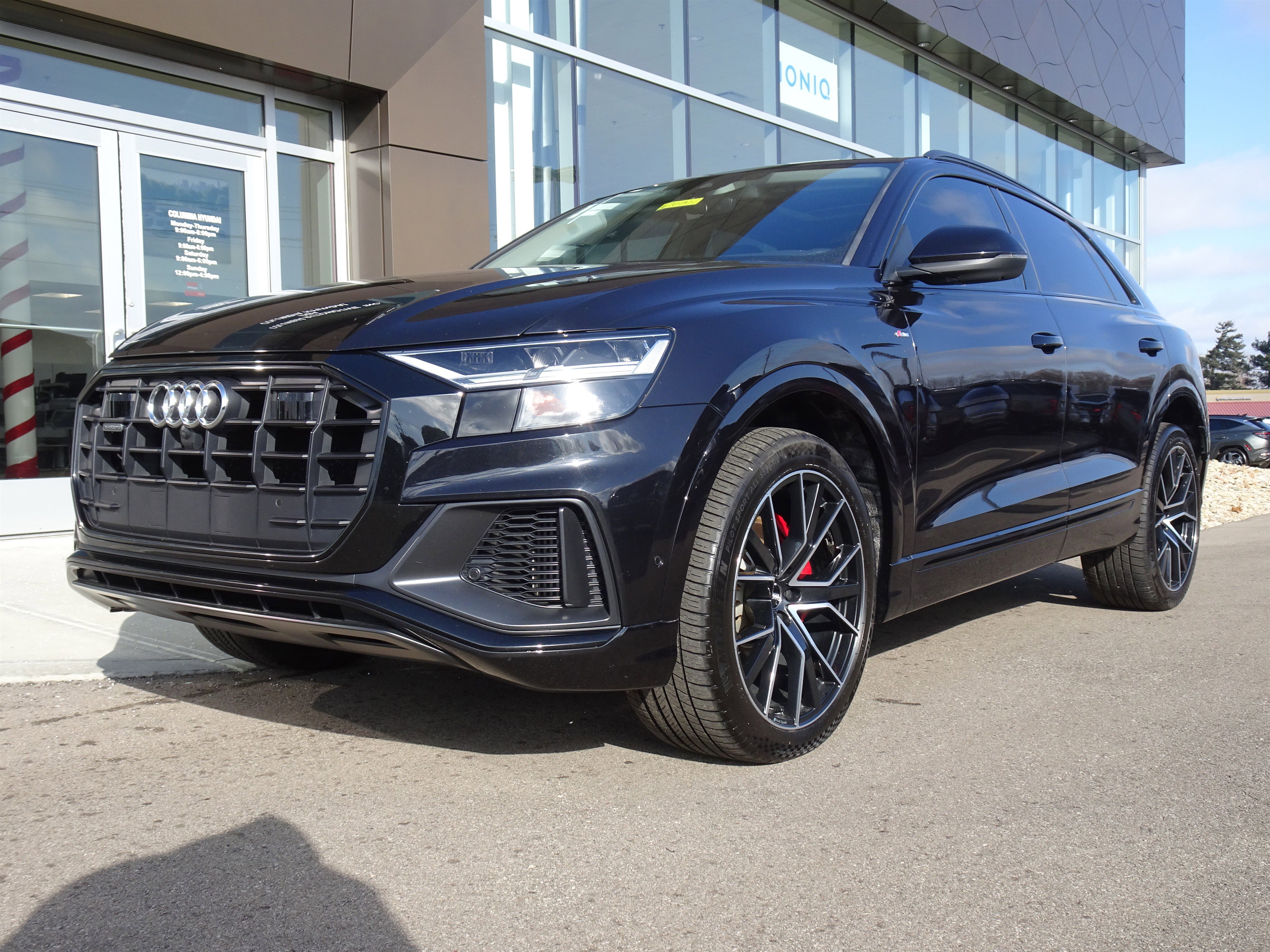 Used 2019 Audi Q8 Premium Plus w/ Premium Plus image 8
