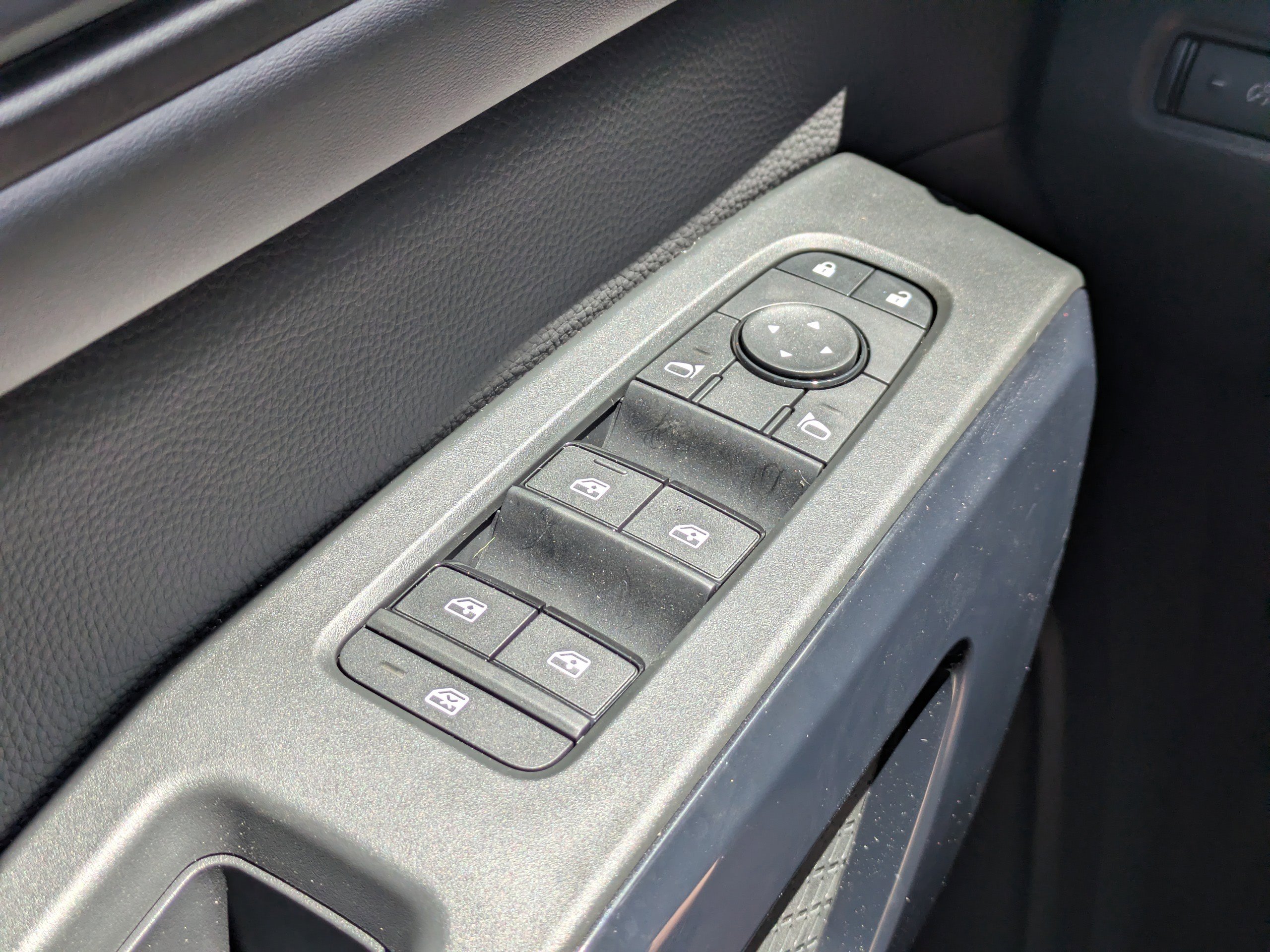 New 2026 Nissan Pathfinder SV AWD/4WD image 26