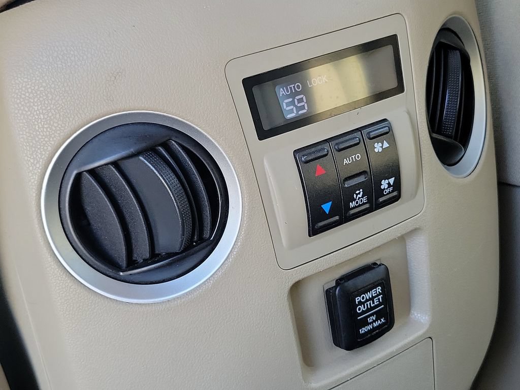Used 2015 Honda Pilot LX image 12