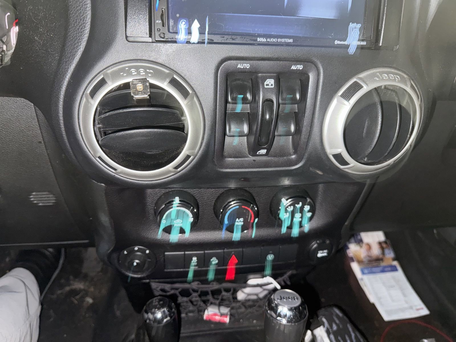 Used 2018 Jeep Wrangler Unlimited Sahara image 14