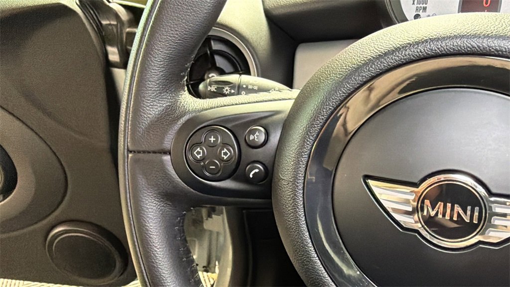 Used 2011 MINI Cooper Hardtop image 29