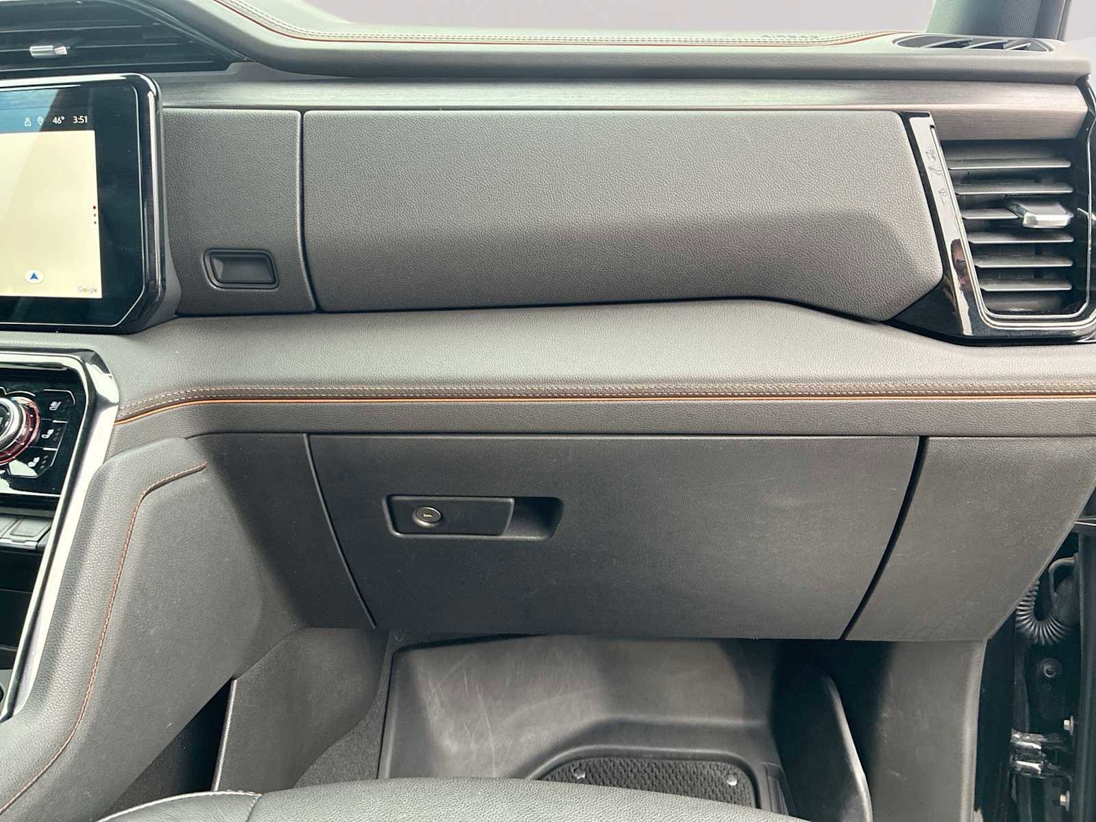 Certified 2023 GMC Sierra 1500 AT4 w/ Technology Package image 30