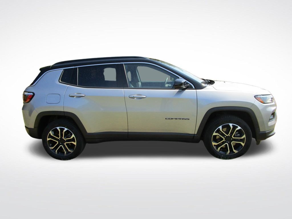 Used 2023 Jeep Compass Limited AWD/4WD image 8