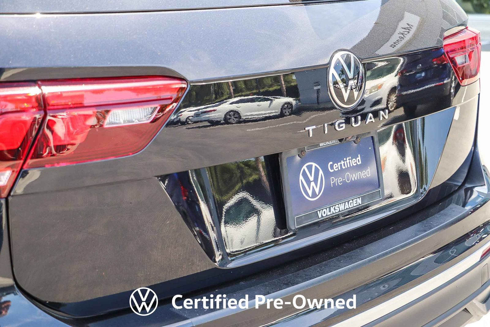 Used 2023 Volkswagen Tiguan S w/ IQ.Drive Package FWD image 11