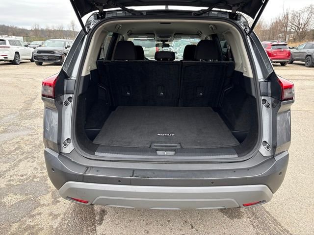 Used 2023 Nissan Rogue SV image 4