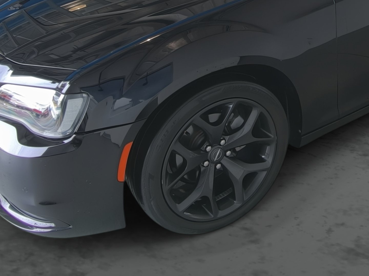 Used 2021 Chrysler 300 S RWD image 7