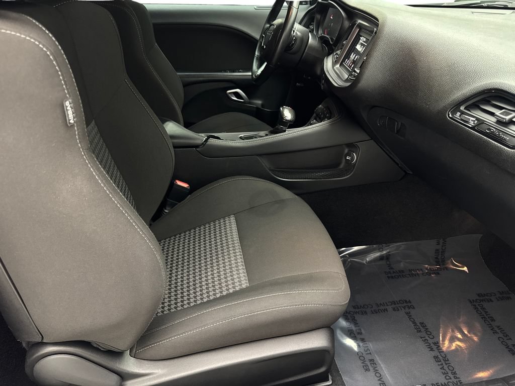 Used 2023 Dodge Challenger R/T w/ Blacktop Package RWD image 38