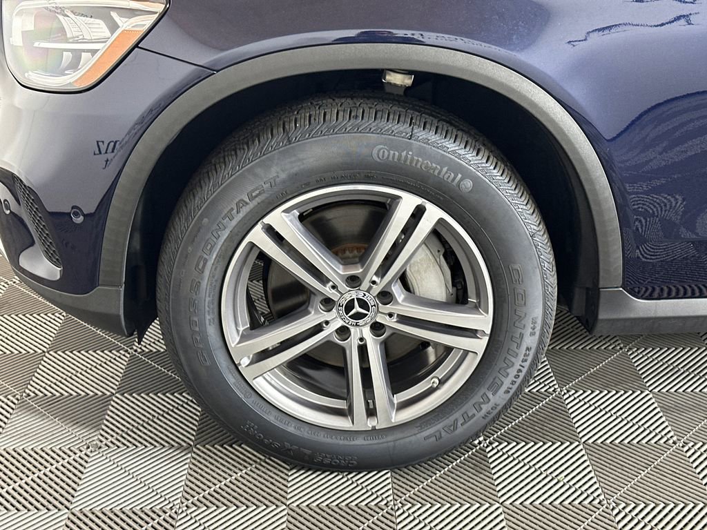 Used 2022 Mercedes-Benz GLC 300 w/ Premium Package Lite image 12