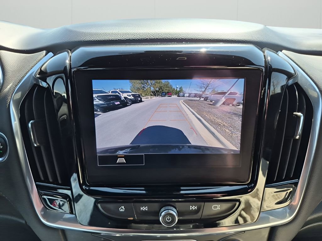 Used 2023 Chevrolet Traverse LT image 43
