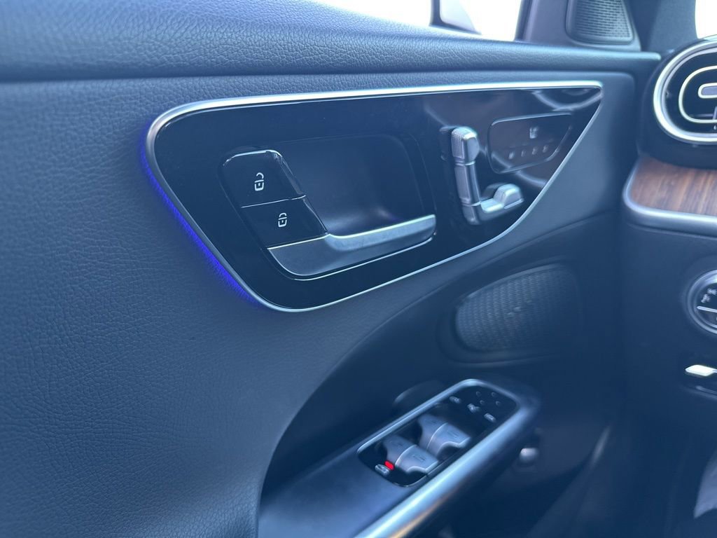 Used 2024 Mercedes-Benz C 300 Sedan image 13