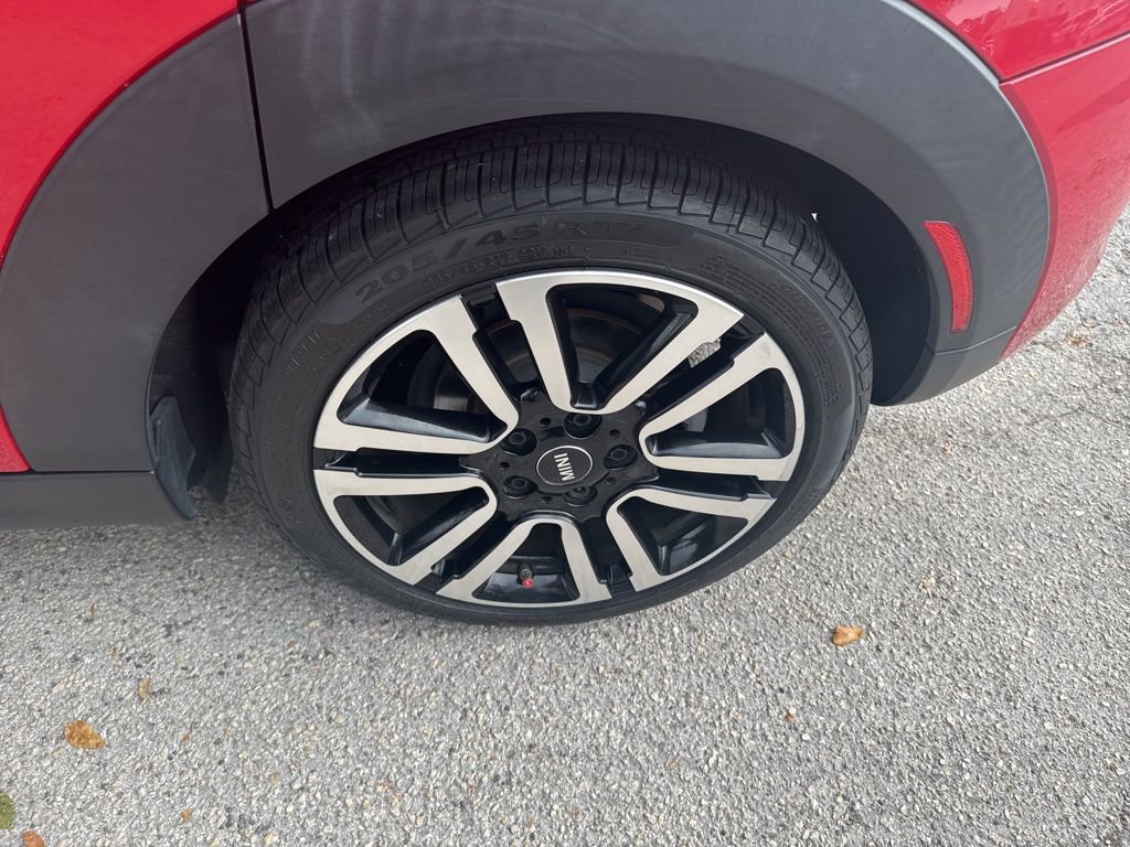 Used 2019 MINI Cooper S w/ Signature Upholstery Package image 5