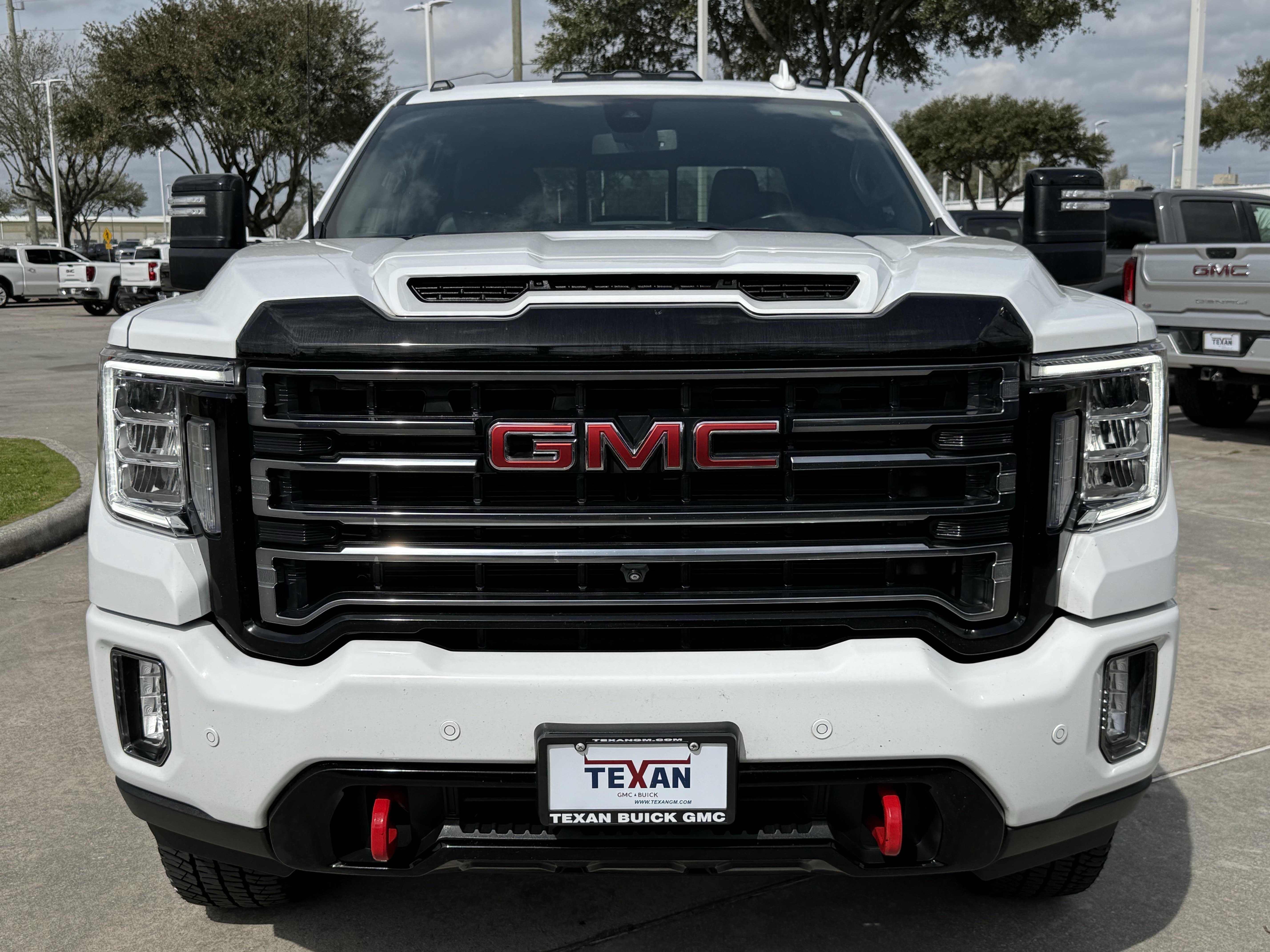 Used 2022 GMC Sierra 2500 AT4 w/ AT4 Preferred Package image 10