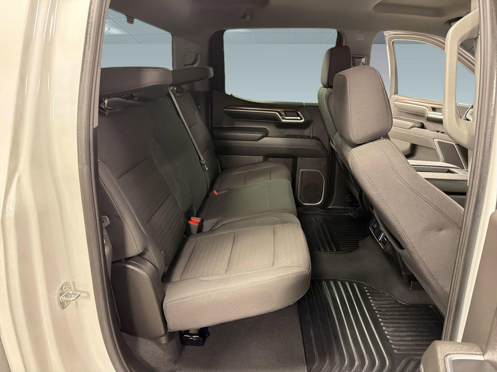 Certified 2024 Chevrolet Silverado 1500 LT image 29