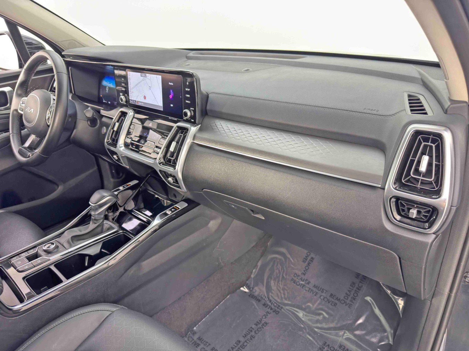 Used 2023 Kia Sorento SX AWD/4WD image 14