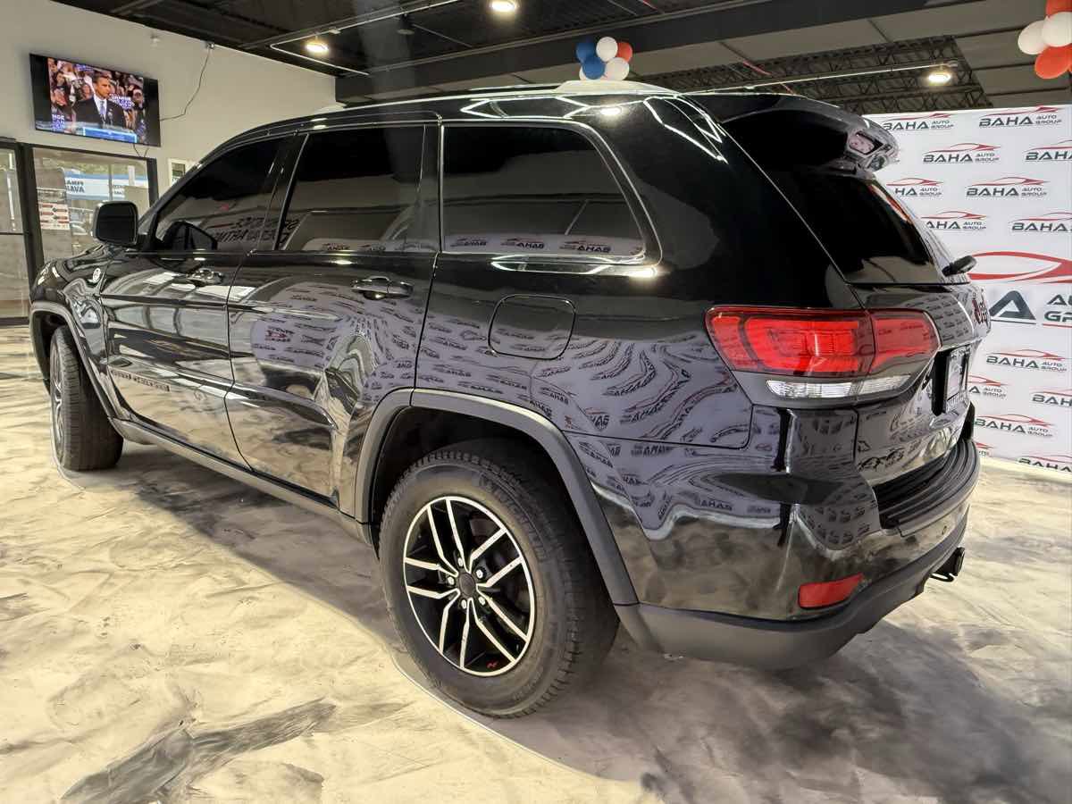 Used 2021 Jeep Grand Cherokee Trailhawk AWD/4WD image 15