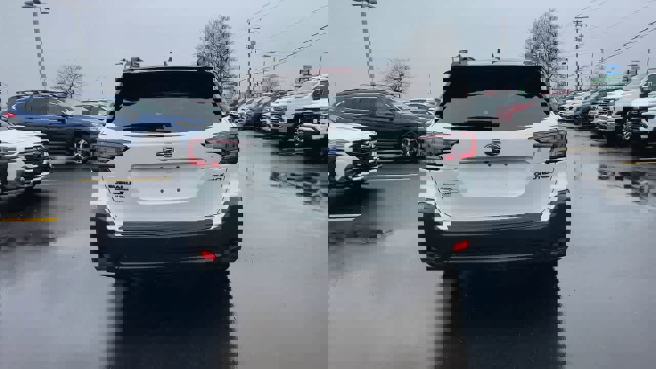 Used 2025 Subaru Outback Onyx Edition image 7