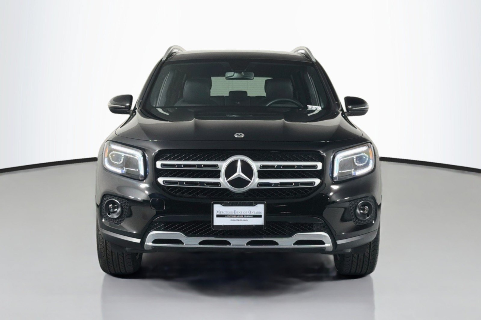 Used 2023 Mercedes-Benz GLB 250 image 3