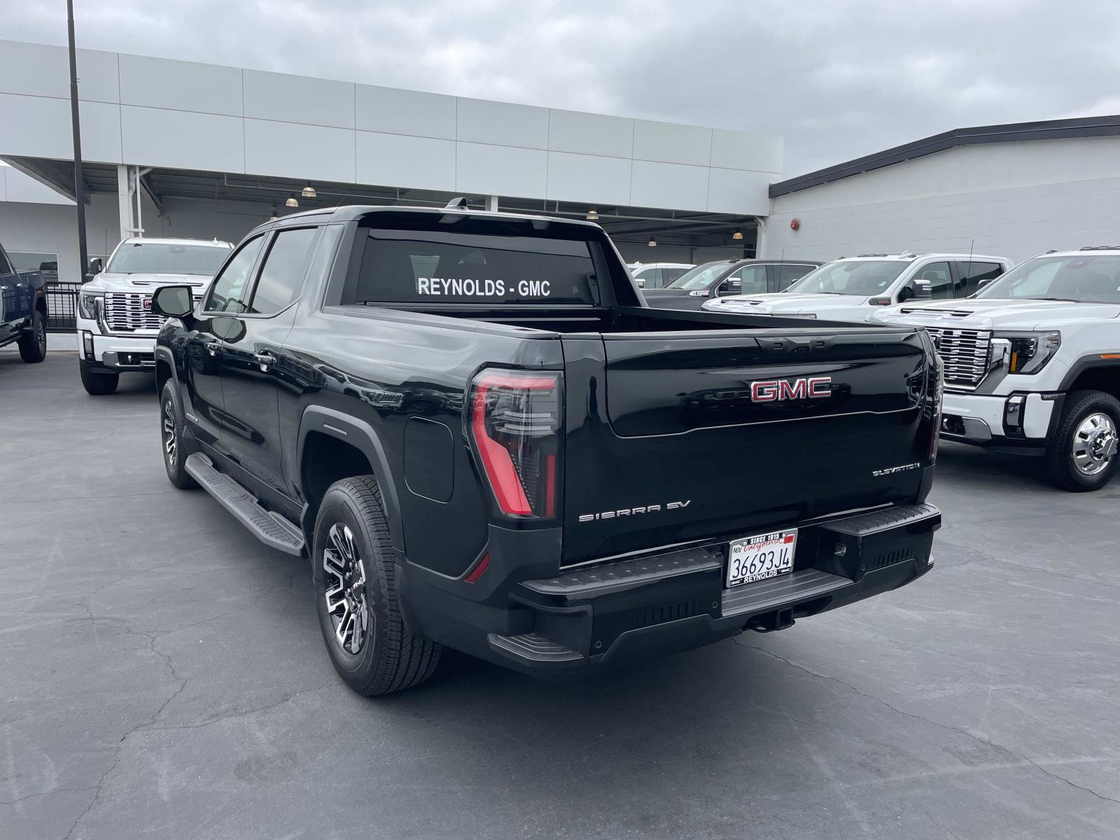 Used 2026 GMC Sierra EV Elevation AWD/4WD image 7