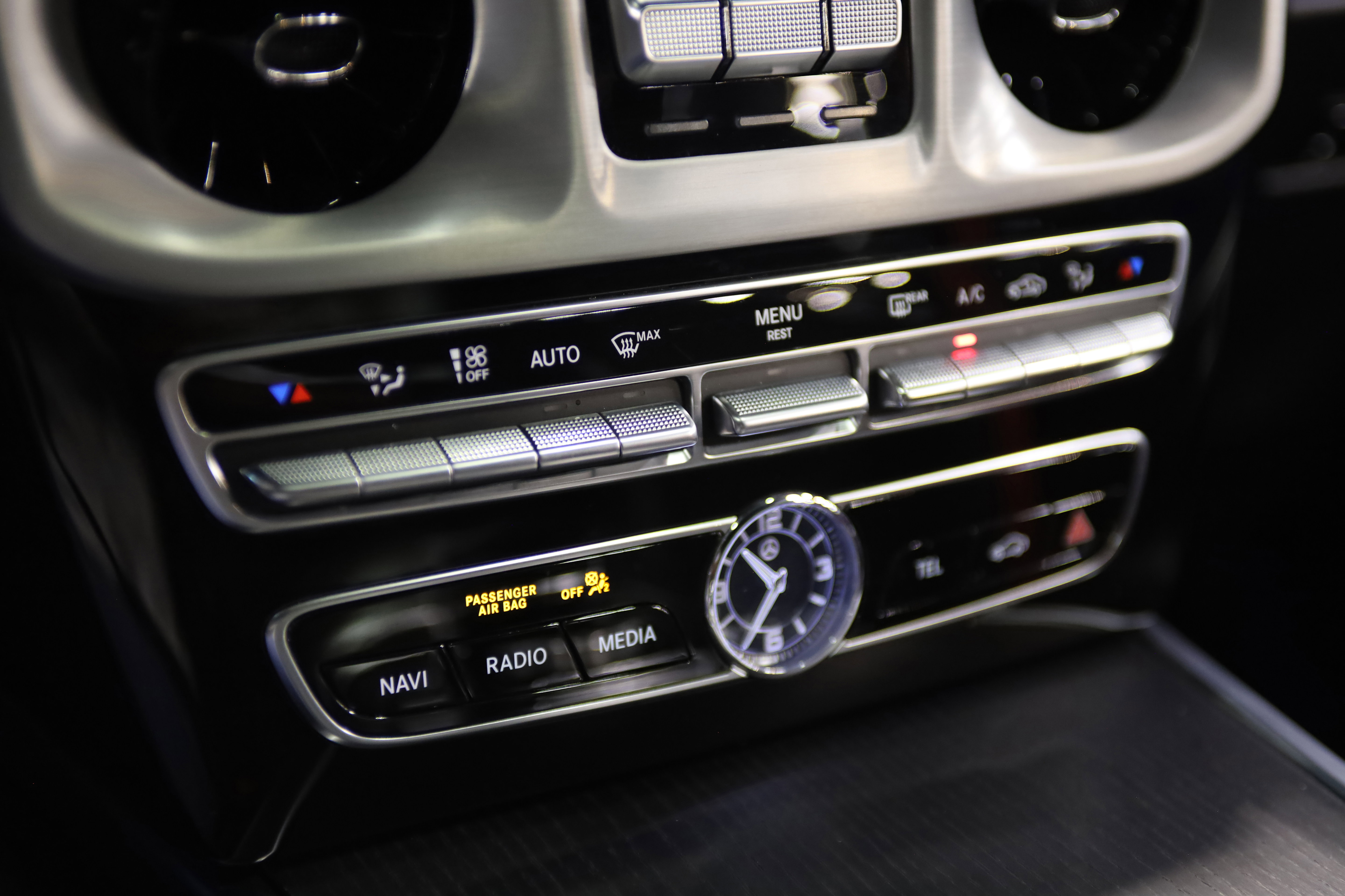 Used 2019 Mercedes-Benz G 550 w/ AMG Line image 32