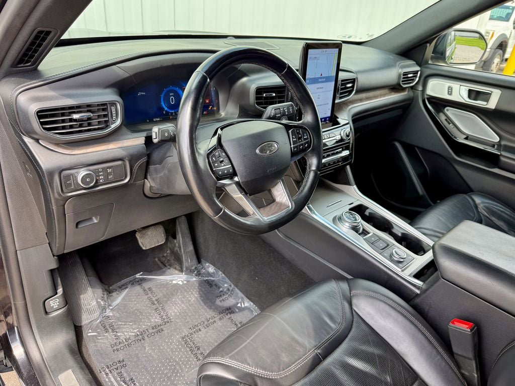 Used 2021 Ford Explorer Platinum w/ Equipment Group 601A AWD/4WD image 10