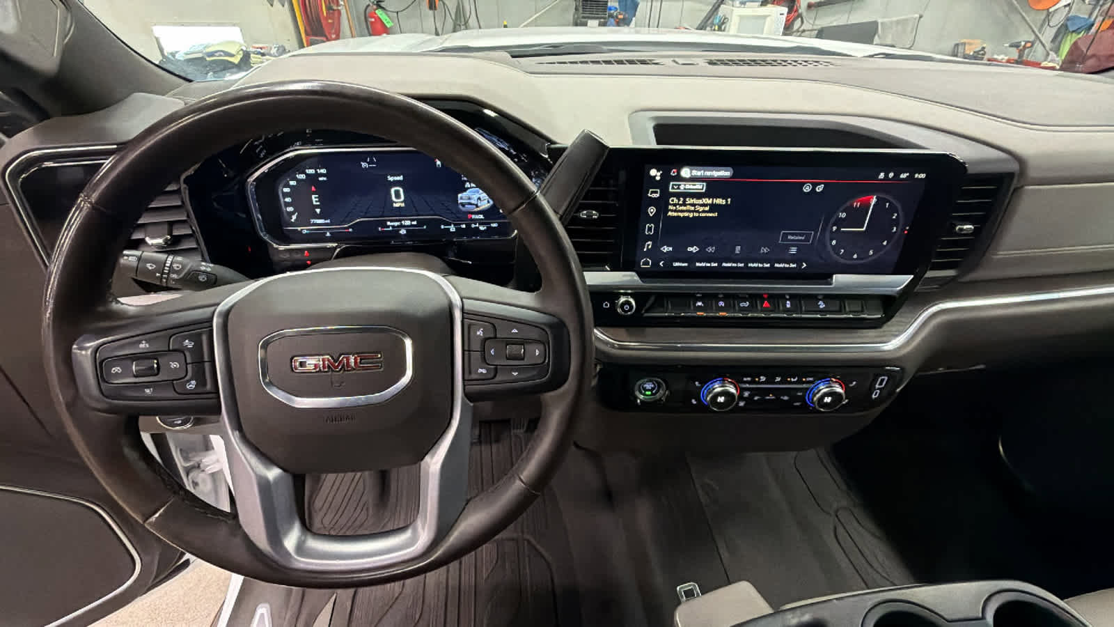 Used 2023 GMC Sierra 1500 SLT image 10