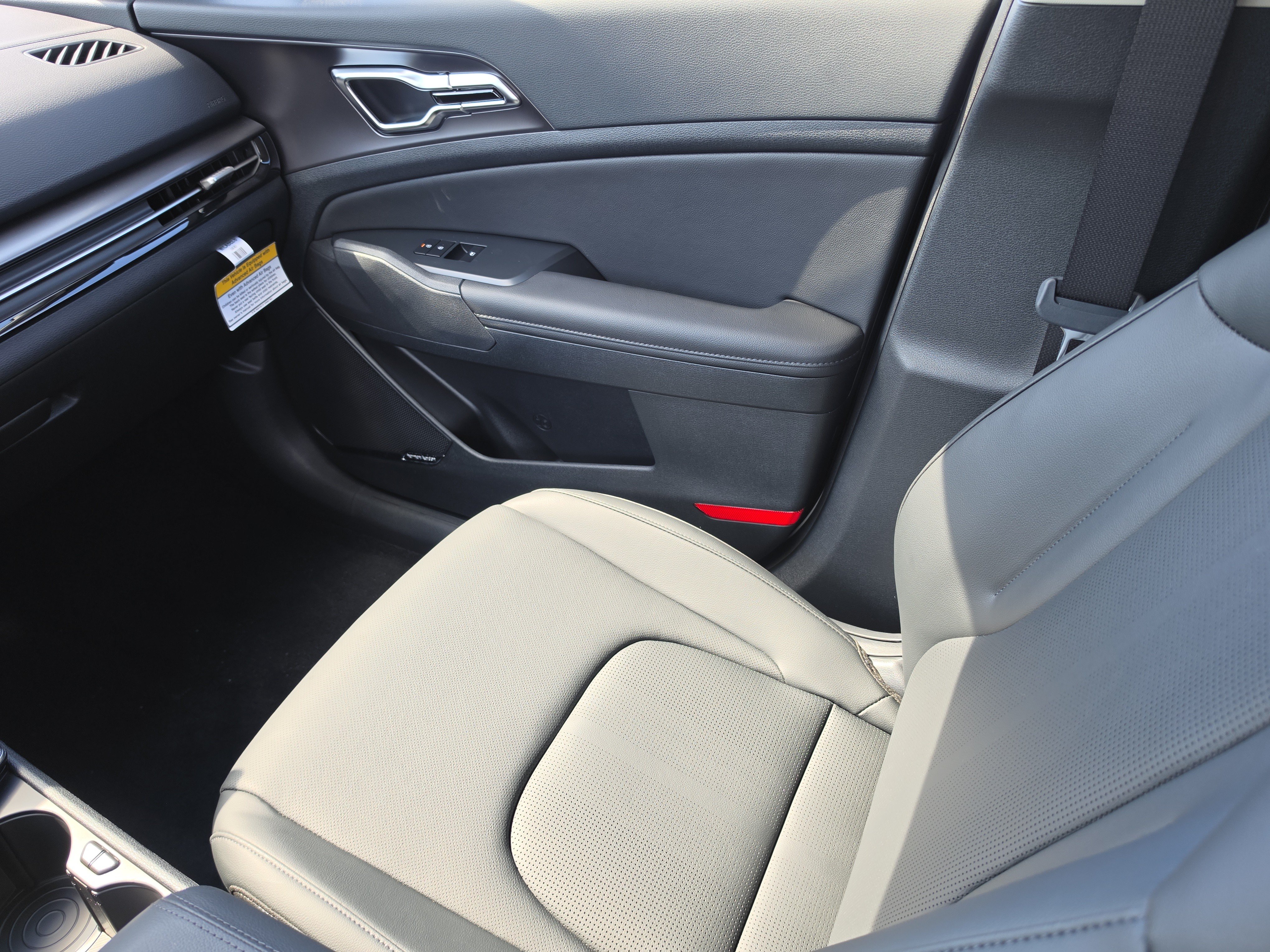 New 2027 Kia Sportage SX FWD image 16